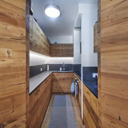 아파트 The Wooden House Cortina